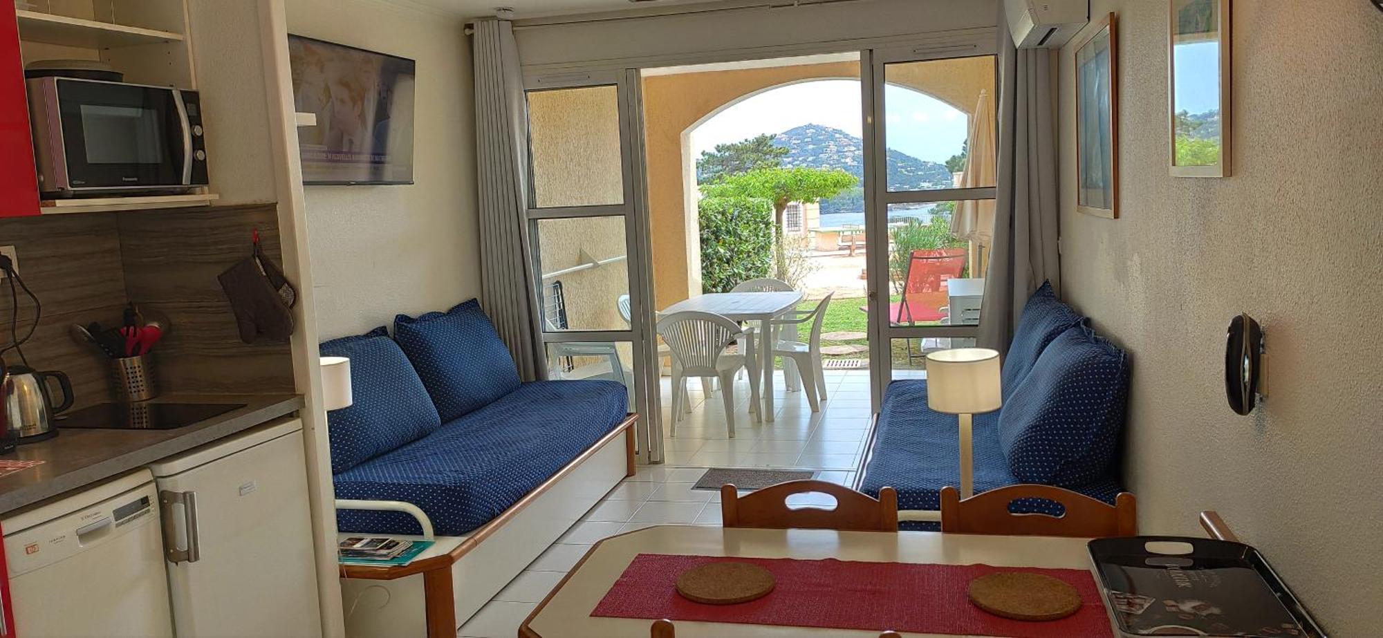 Agay Cap Esterel, Le Village Belvedere T2 Climatise Rez-De-Jardin, Vue Mer, Piscine Et Parking Inclus Saint-Raphael  Exterior photo